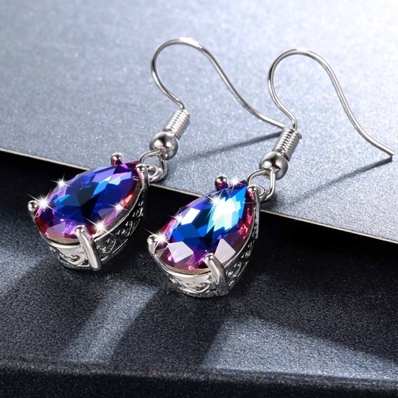 GlitzBlitz Boutique Jewelry - Any 2/$20! Silver Blue/Purple Iridescent Crystal Drop Earrings